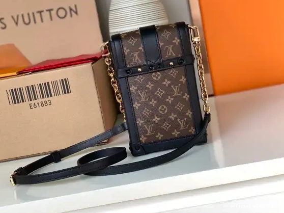 Official oldcobbler TRUNK LOUIS VUITTON POCHETTE VERTICAL 0620